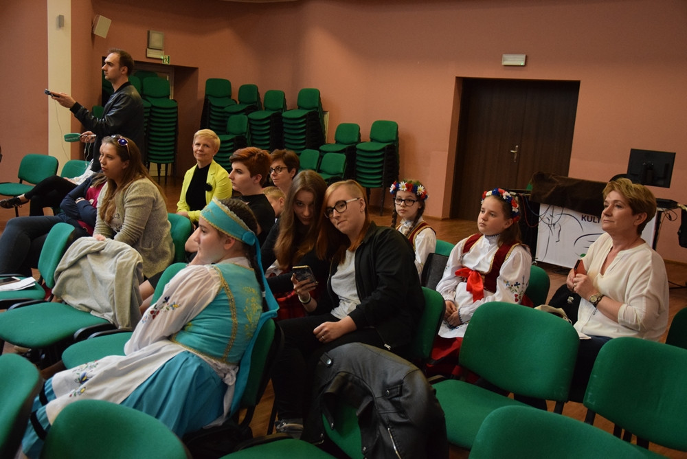 Powiatowy etap konkursu Rodnô M?wa. Dzieci, młodzież i dorośli recytowali po kaszubsku (wyniki)