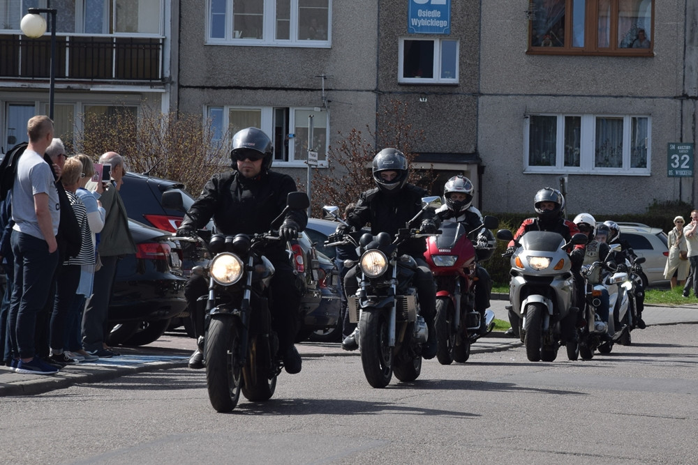 Kartuzy. Pola Nadziei. Zbierano datki dla hospicjum, a motocykliści zainaugurowali sezon