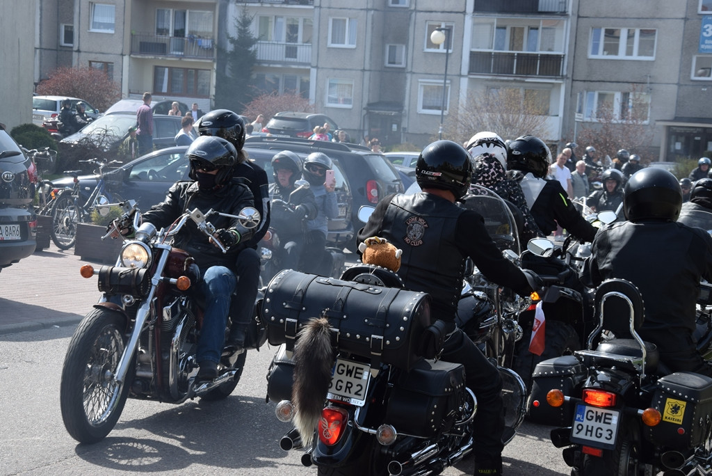 Kartuzy. Pola Nadziei. Zbierano datki dla hospicjum, a motocykliści zainaugurowali sezon
