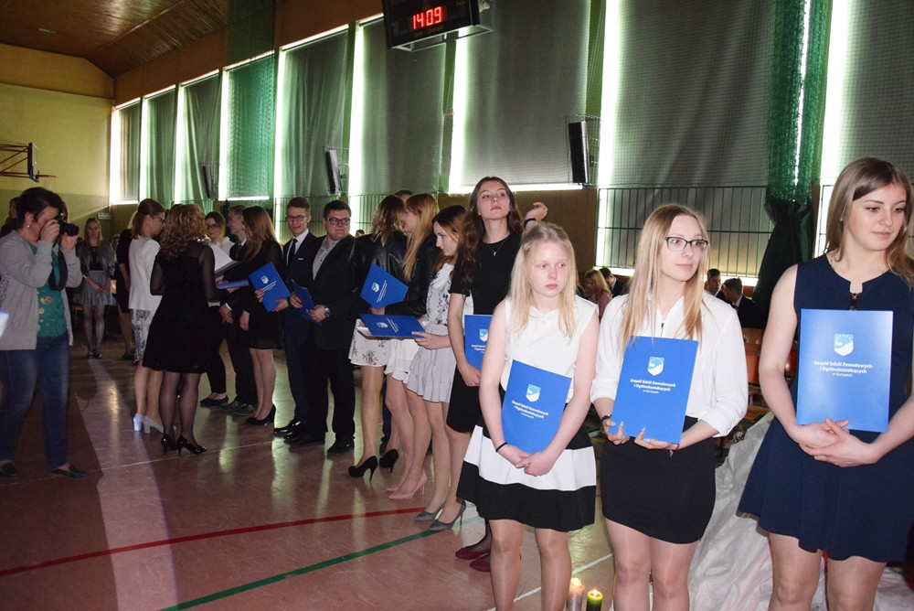 Maturzyści zakończyli rok szkolny. Na Wzgórzu pożegnano 190 absolwentów