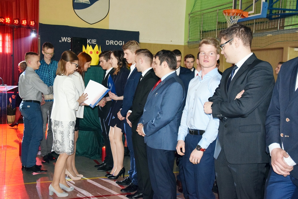 Maturzyści zakończyli rok szkolny. Na Wzgórzu pożegnano 190 absolwentów