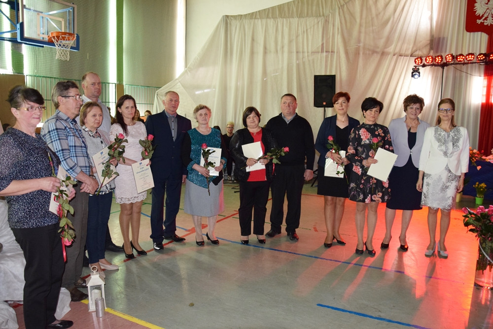 Maturzyści zakończyli rok szkolny. Na Wzgórzu pożegnano 190 absolwentów