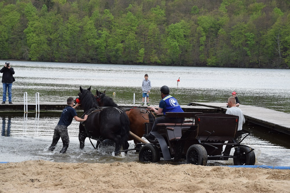 Majówka w Ostrzycach. Kilkanaście ekip rywalizowało w Turnieju Wiśta Wio
