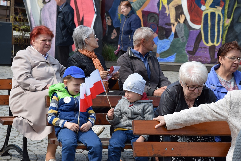 Kartuzy. Patriotyczne święto 3 maja. Odczytano preambułę Konstytucji w języku kaszubskim