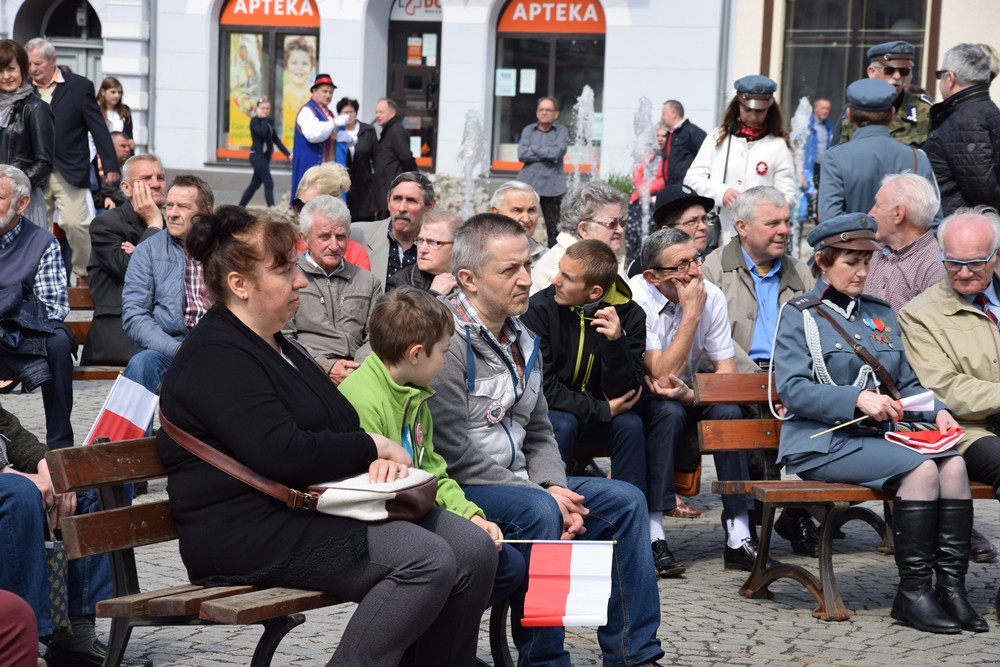 Kartuzy. Patriotyczne święto 3 maja. Odczytano preambułę Konstytucji w języku kaszubskim