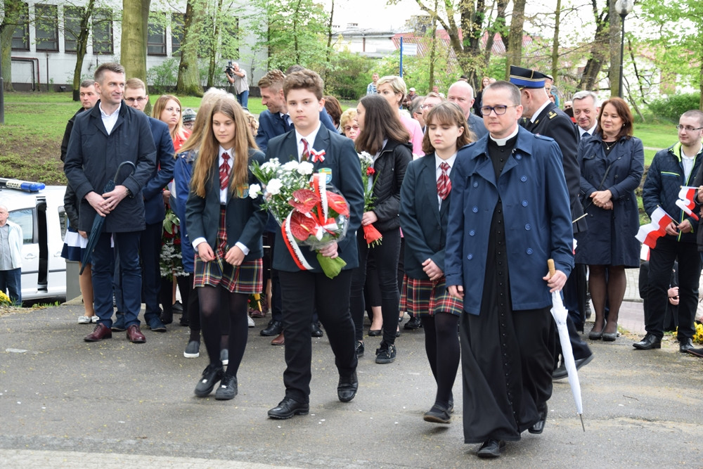 Kartuzy. Patriotyczne święto 3 maja. Odczytano preambułę Konstytucji w języku kaszubskim