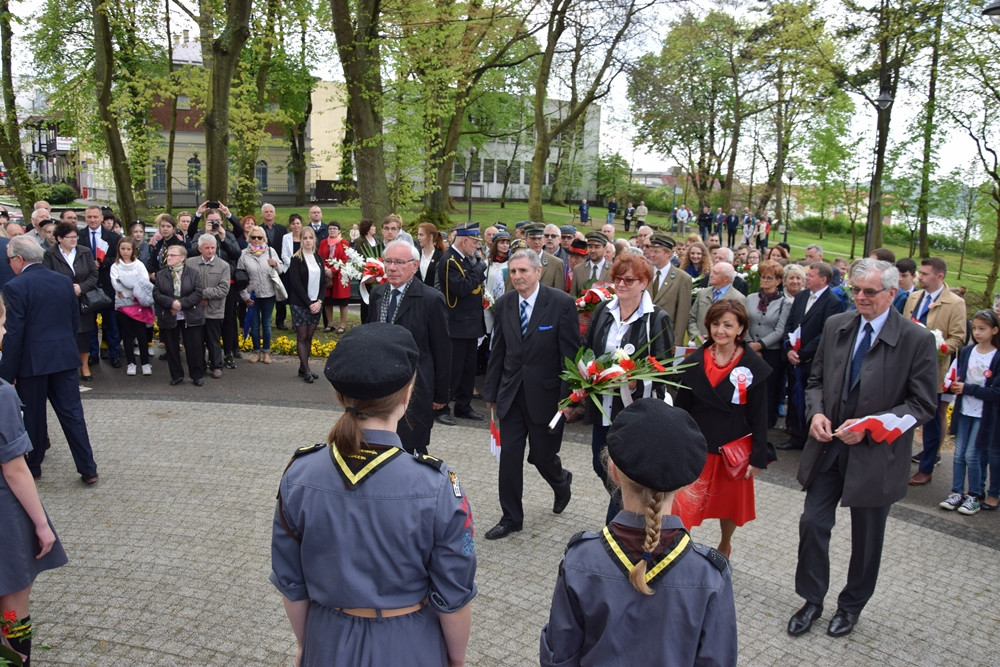 Kartuzy. Patriotyczne święto 3 maja. Odczytano preambułę Konstytucji w języku kaszubskim