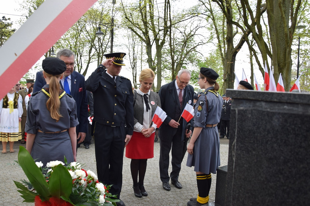 Kartuzy. Patriotyczne święto 3 maja. Odczytano preambułę Konstytucji w języku kaszubskim