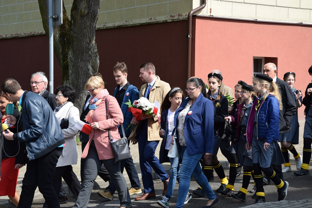 Kartuzy. Patriotyczne święto 3 maja. Odczytano preambułę Konstytucji w języku kaszubskim