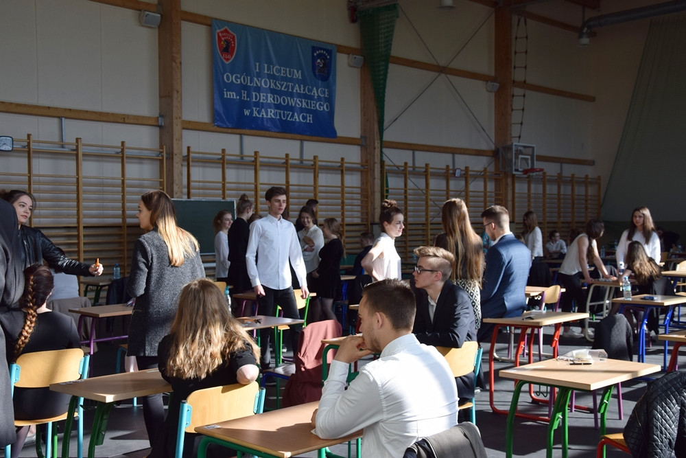 Rozpoczął się maturalny maraton. W powiecie egzaminy zdaje ponad 900 osób