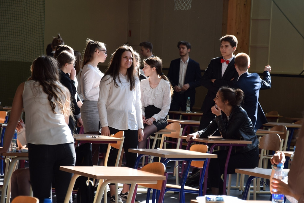 Rozpoczął się maturalny maraton. W powiecie egzaminy zdaje ponad 900 osób