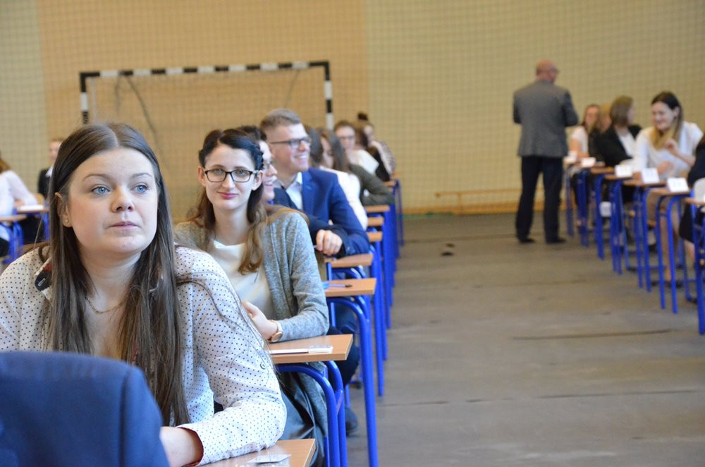 Rozpoczął się maturalny maraton. W powiecie egzaminy zdaje ponad 900 osób