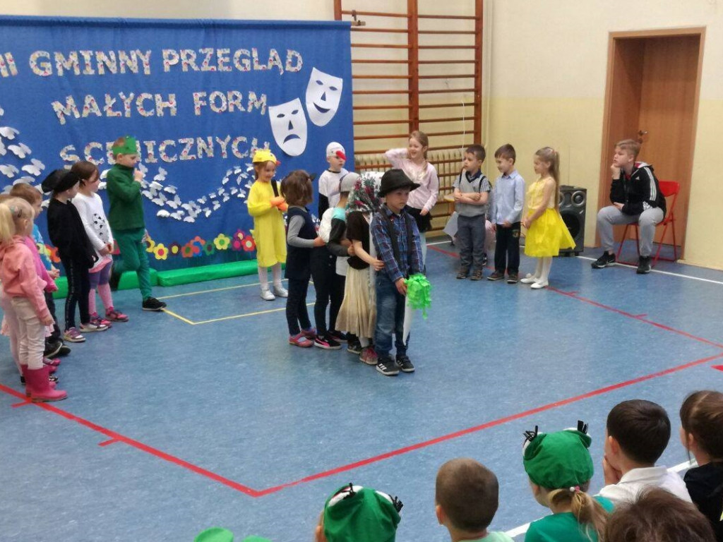 Żukowo. Najmłodsi aktorzy uczestniczyli w Gminnym Przeglądzie Małych Form Scenicznych