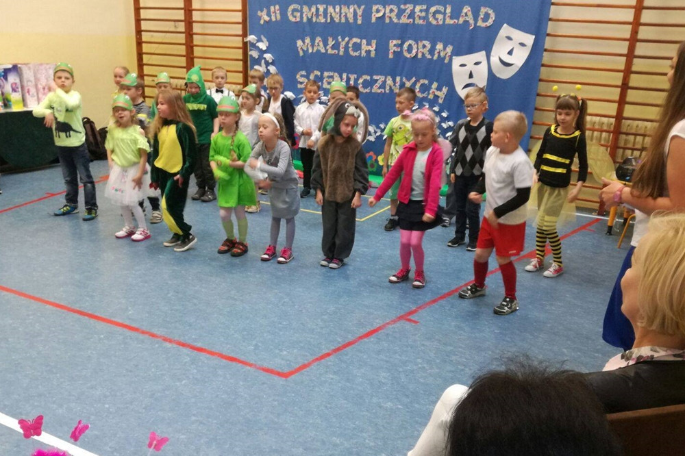 Żukowo. Najmłodsi aktorzy uczestniczyli w Gminnym Przeglądzie Małych Form Scenicznych