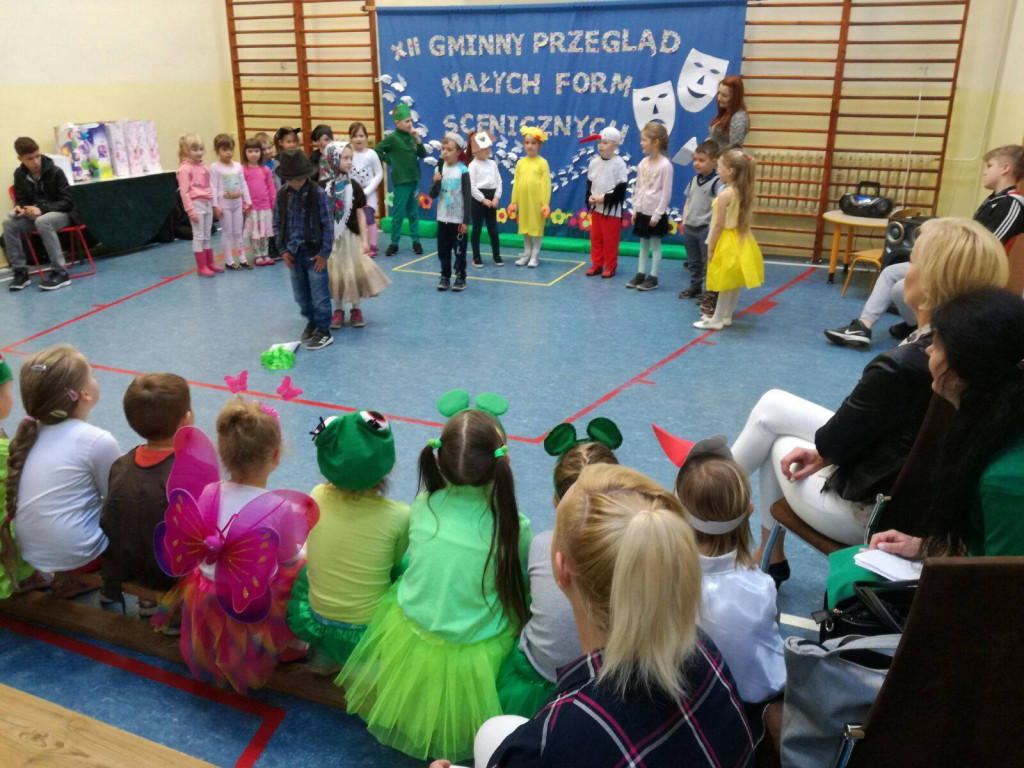 Żukowo. Najmłodsi aktorzy uczestniczyli w Gminnym Przeglądzie Małych Form Scenicznych