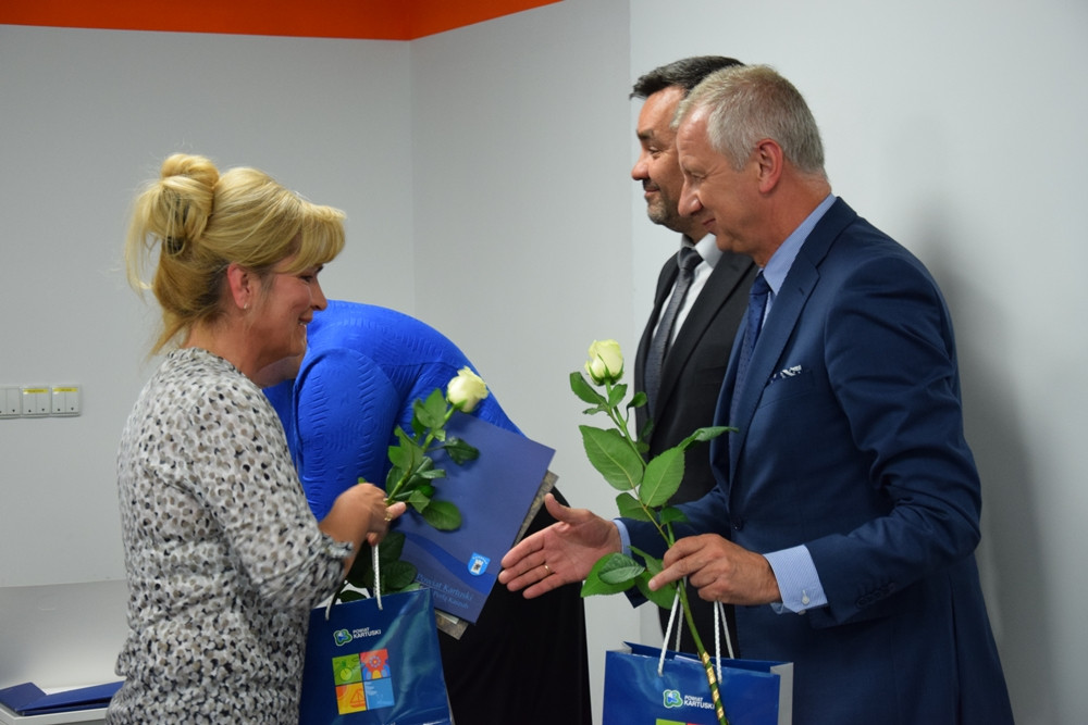 Kartuzy. Wręczono Złote Czepki i zwrócono uwagę na deficyt pielęgniarek i położnych