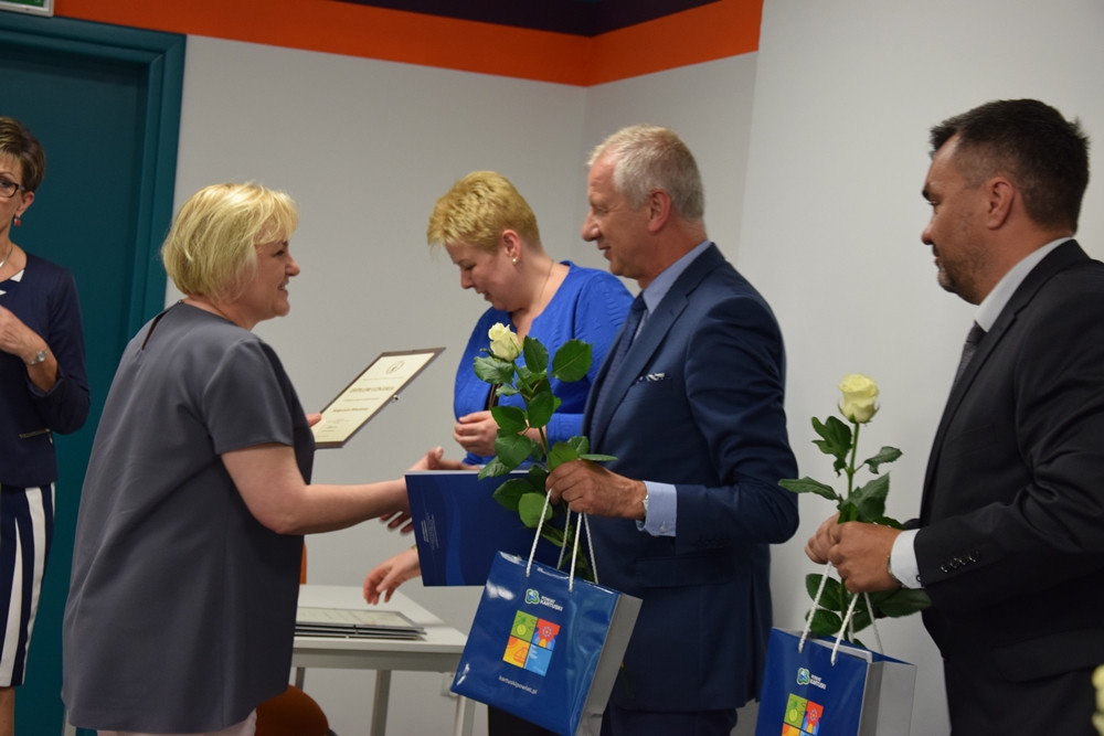 Kartuzy. Wręczono Złote Czepki i zwrócono uwagę na deficyt pielęgniarek i położnych