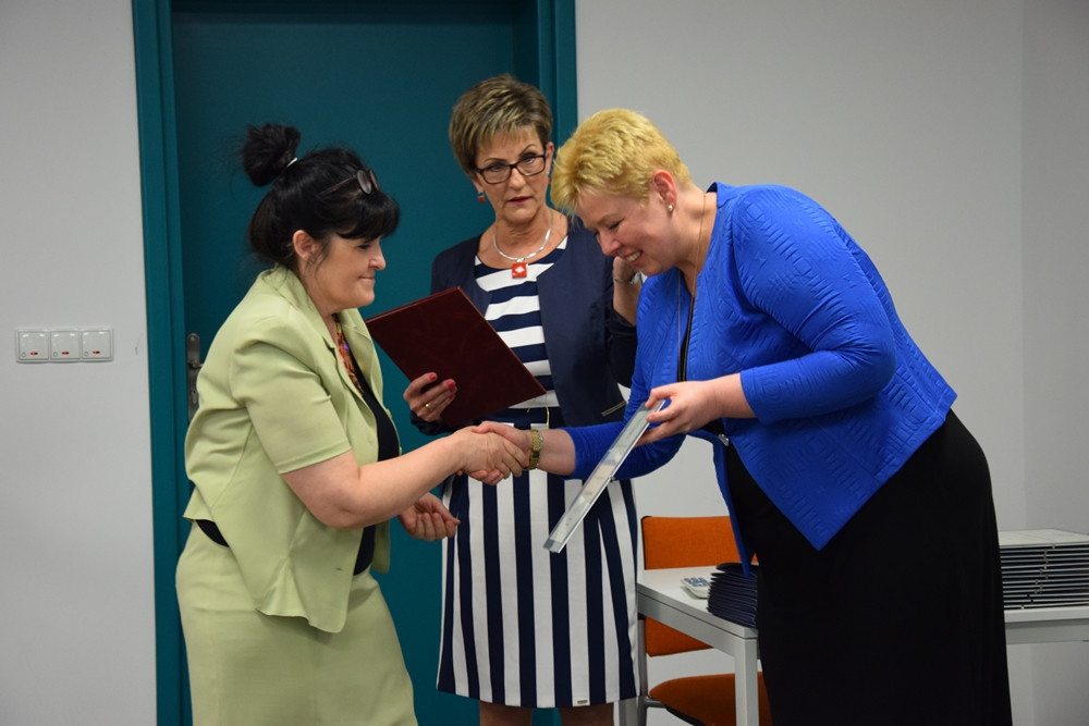 Kartuzy. Wręczono Złote Czepki i zwrócono uwagę na deficyt pielęgniarek i położnych