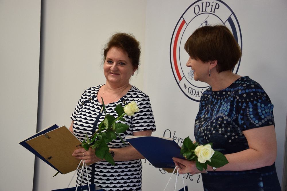 Kartuzy. Wręczono Złote Czepki i zwrócono uwagę na deficyt pielęgniarek i położnych