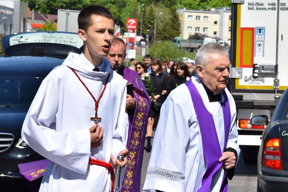 Żukowo. Kaszubi pożegnali Edmunda Lewańczyka: śpiewać będziesz teraz Panu Bogu