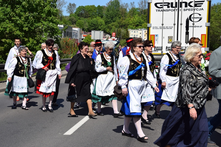 Żukowo. Kaszubi pożegnali Edmunda Lewańczyka: śpiewać będziesz teraz Panu Bogu