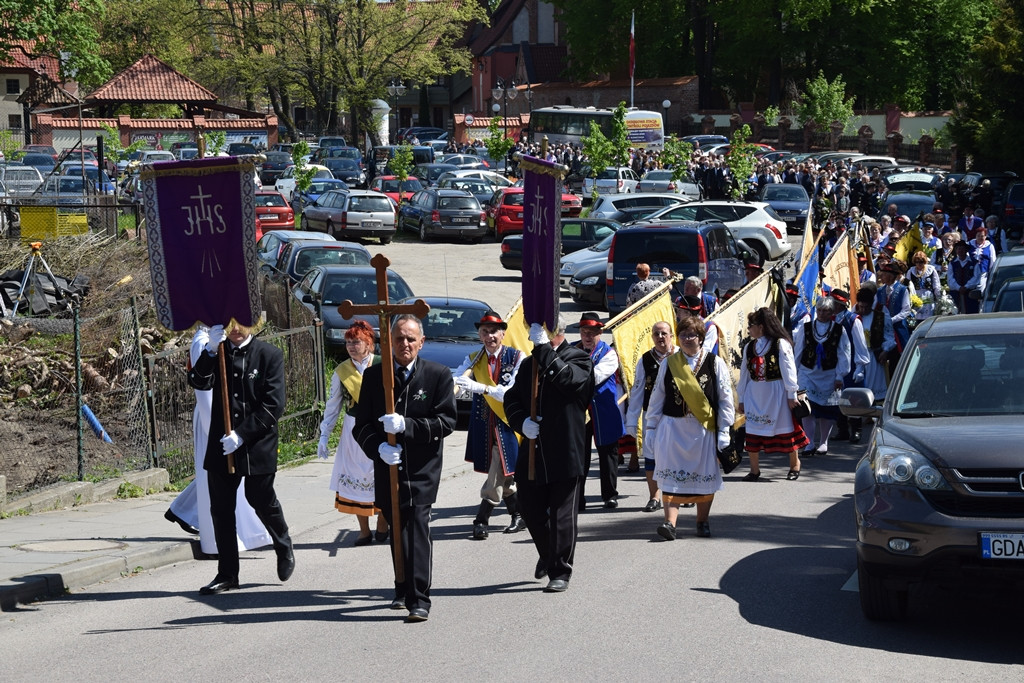 Żukowo. Kaszubi pożegnali Edmunda Lewańczyka: śpiewać będziesz teraz Panu Bogu