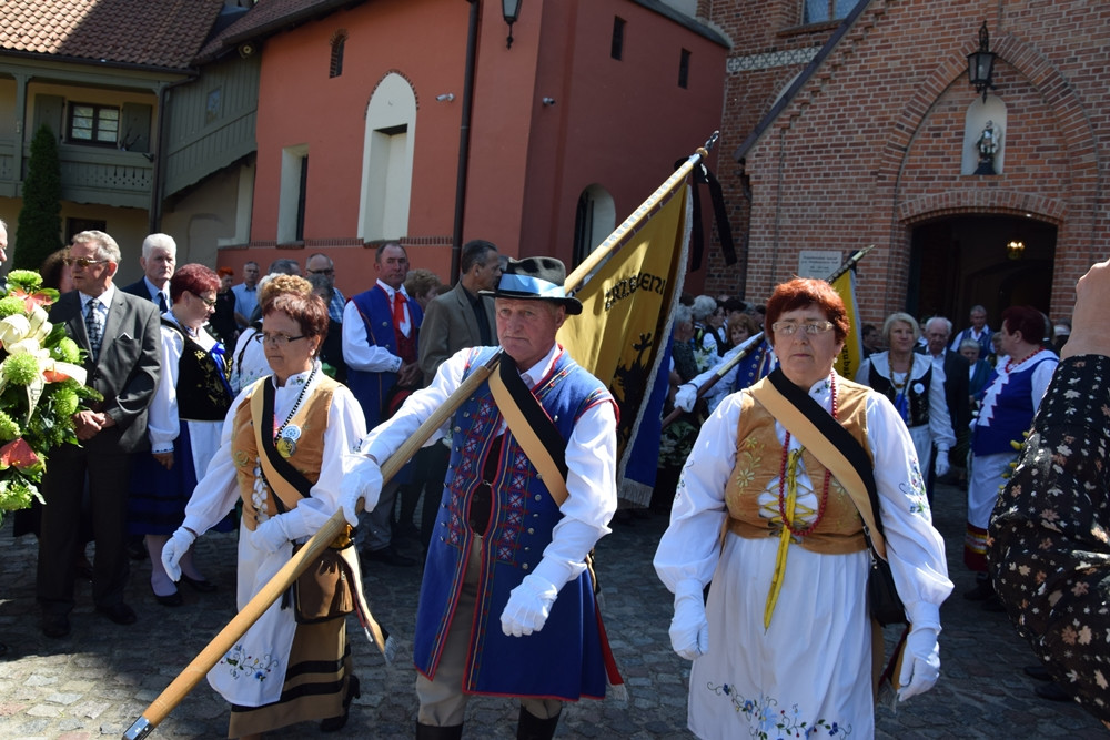 Żukowo. Kaszubi pożegnali Edmunda Lewańczyka: śpiewać będziesz teraz Panu Bogu