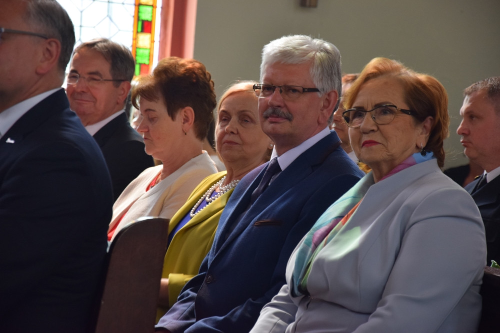 Kartuzy. Sztandar i hymn na 20-lecie Szkoły Katolickiej