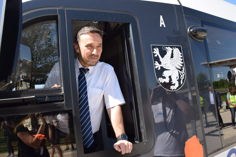 Chcą ratować kolej z Gdańska na Kaszuby. W Kartuzach podpisano list intencyjny