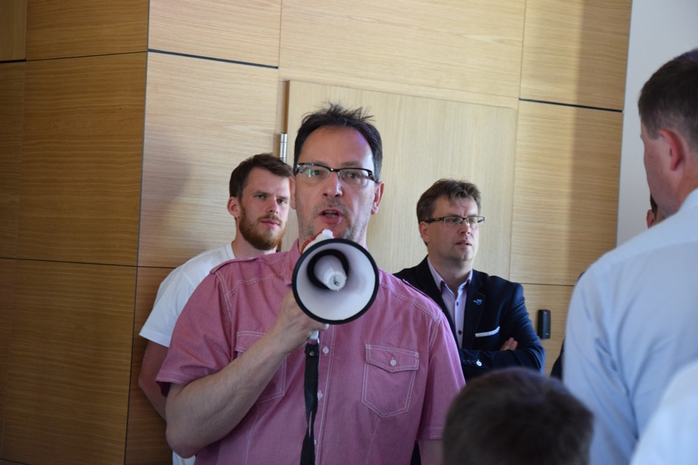 Chcą ratować kolej z Gdańska na Kaszuby. W Kartuzach podpisano list intencyjny