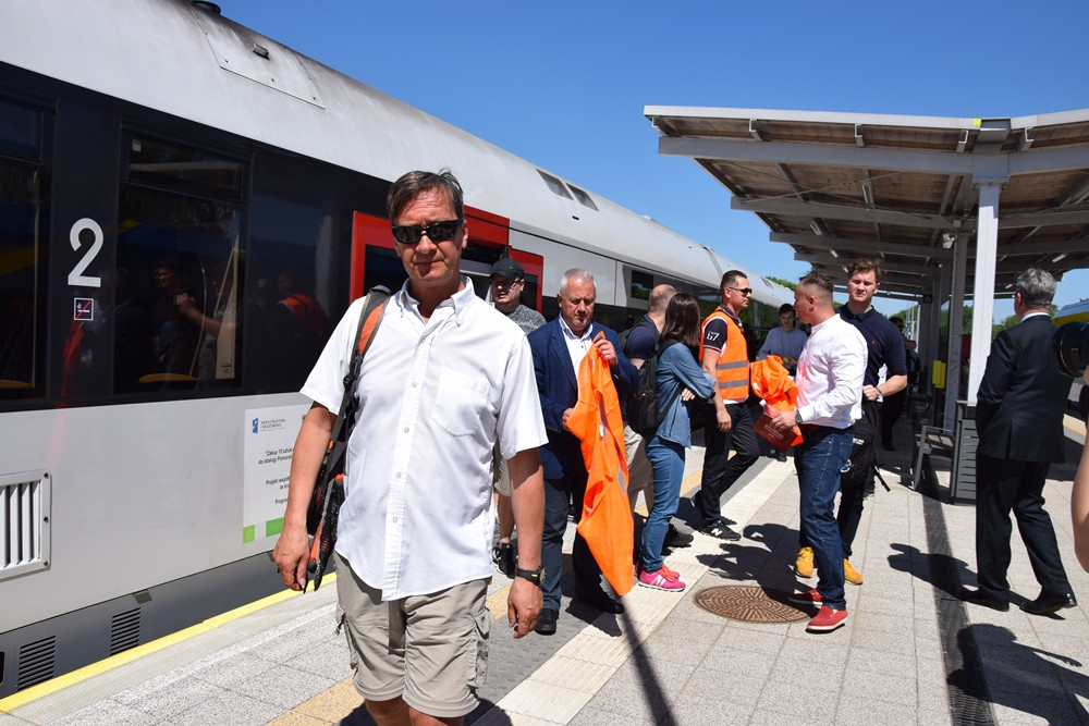 Chcą ratować kolej z Gdańska na Kaszuby. W Kartuzach podpisano list intencyjny