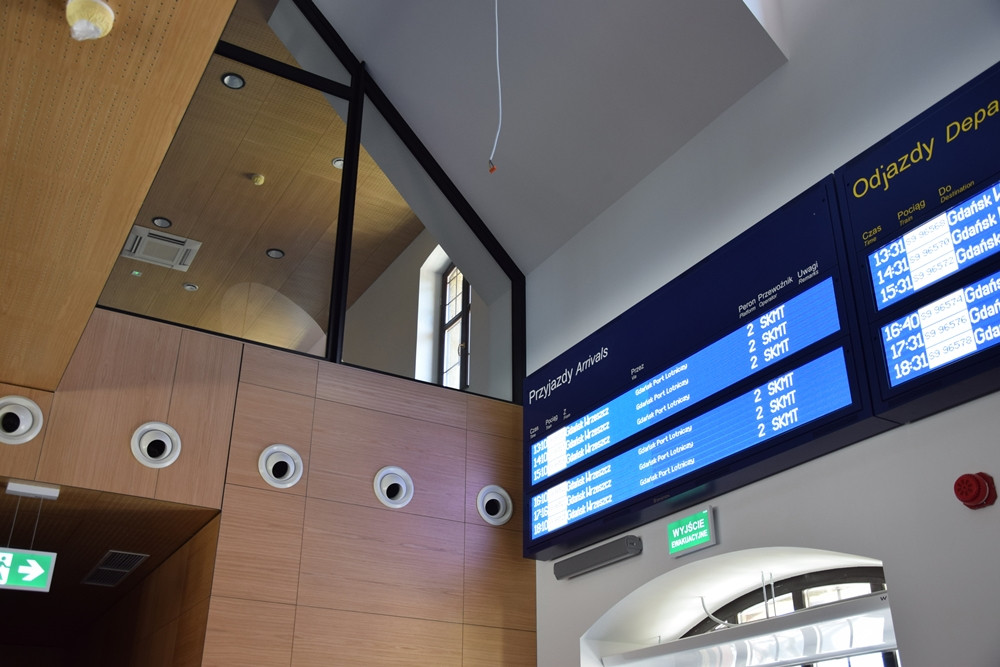 Dworzec w Kartuzach otwarty będzie już za miesiąc. Byliśmy w środku