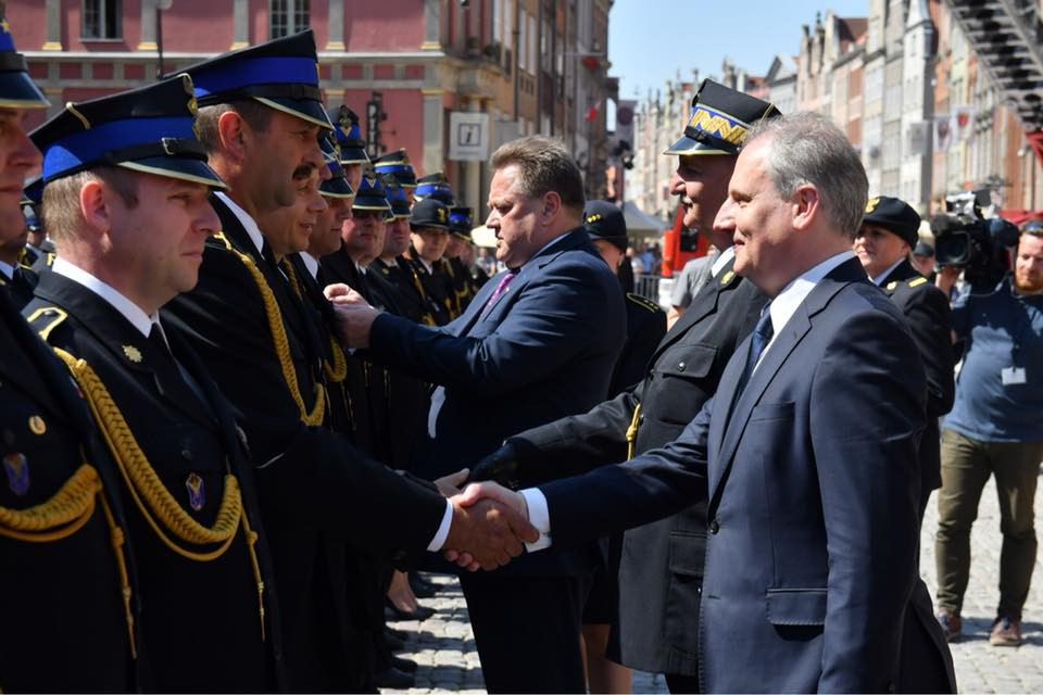Wojewódzkie obchody Dnia Strażaka w Gdańsku. Druhowie z pow. kartuskiego odznaczeni
