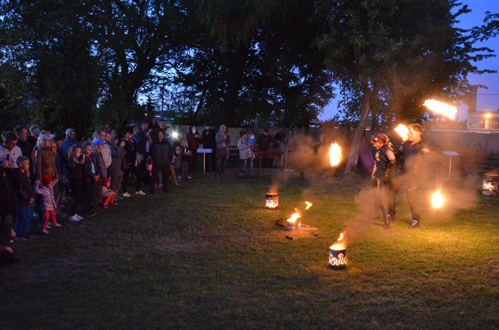 Ogień, światło i woda - widowiskowo w kartuskim Muzeum Kaszubskim