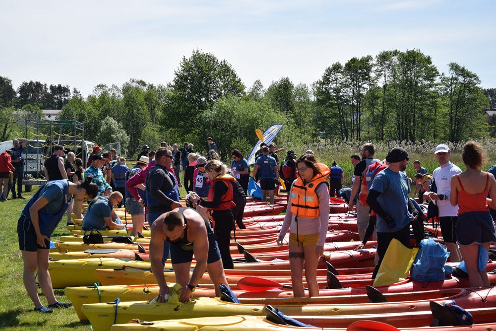 Hydroaktywni 2018 za nami! Pokonaliśmy 13 kilometrów jeziorami i rzeką z Gowidlina do Sulęczyna