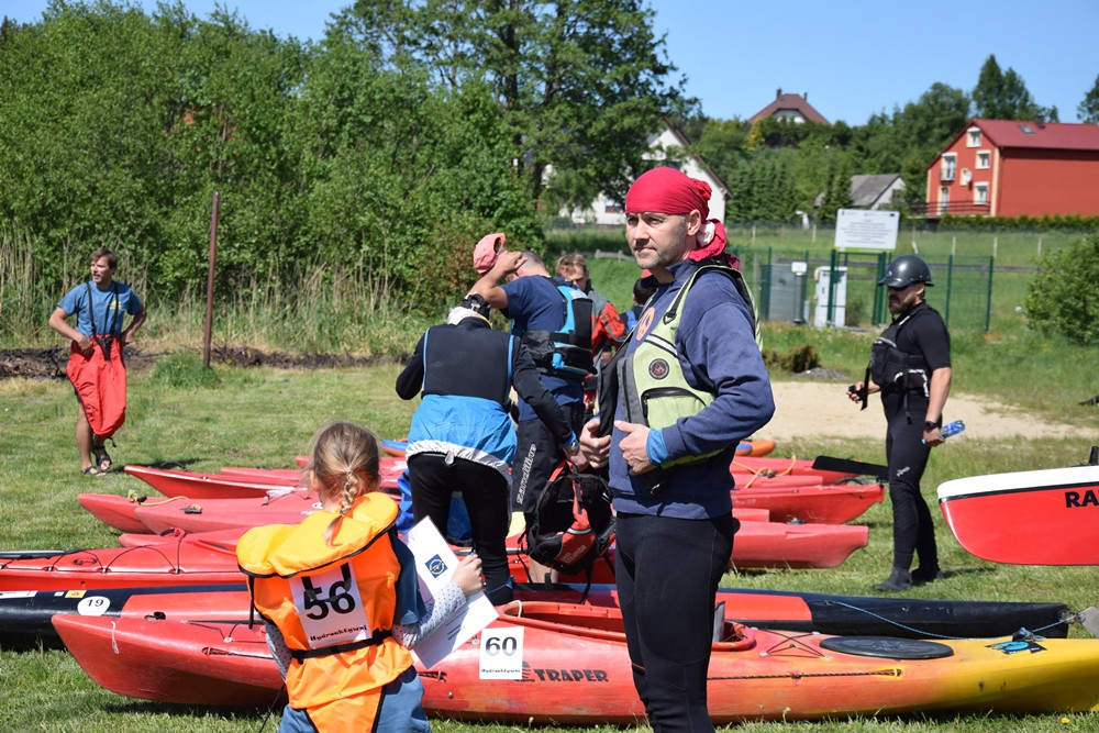 Hydroaktywni 2018 za nami! Pokonaliśmy 13 kilometrów jeziorami i rzeką z Gowidlina do Sulęczyna
