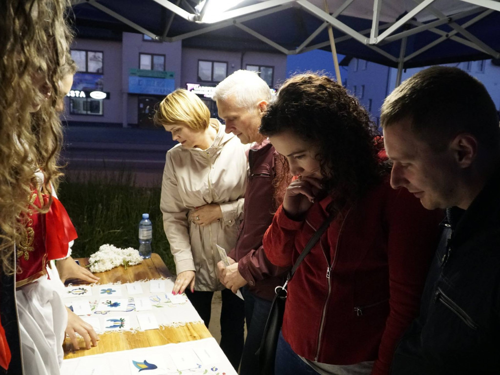 Noc Muzeów w Żukowie. Wzięli udział w grze miejskiej i poznali historię miasta