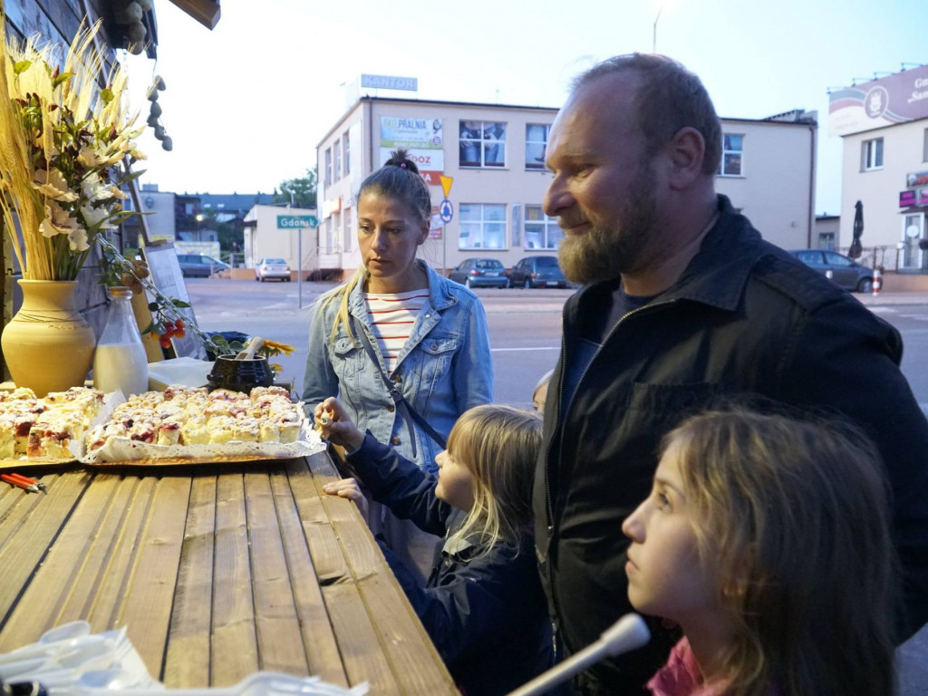 Noc Muzeów w Żukowie. Wzięli udział w grze miejskiej i poznali historię miasta
