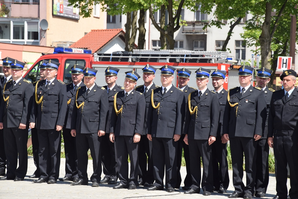 Kartuzy. Powiatowe obchody Dnia Strażaka. Wręczono awanse i nagrody