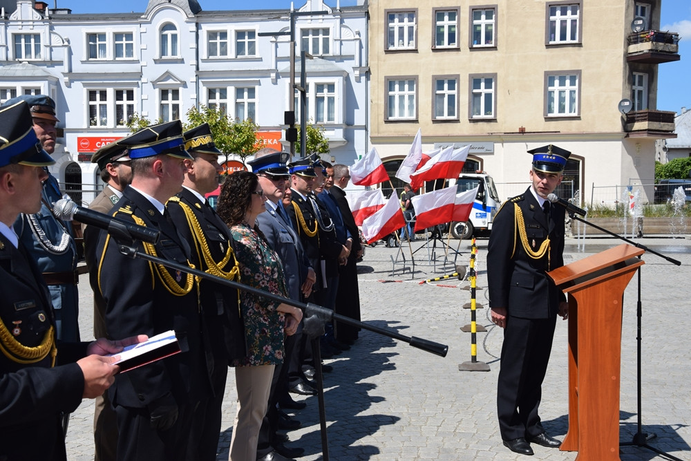 Kartuzy. Powiatowe obchody Dnia Strażaka. Wręczono awanse i nagrody