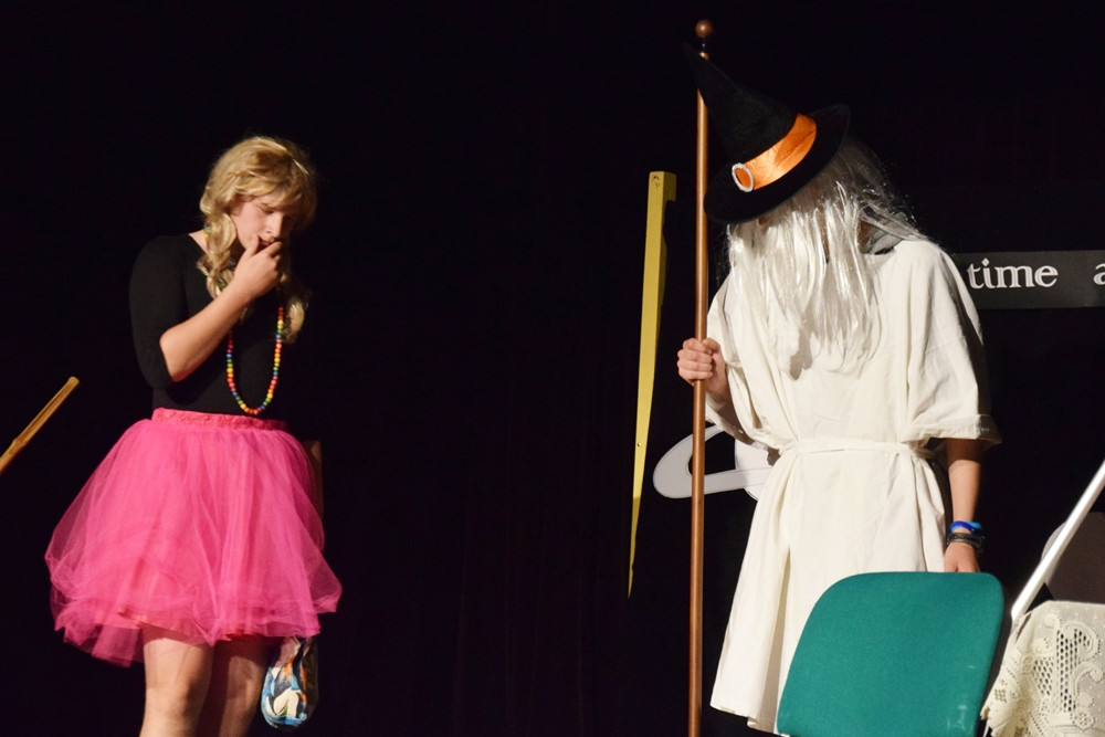 Uczniowie ze Staniszewa zwycięzcami policyjnego Przeglądu Małych Form Teatralnych