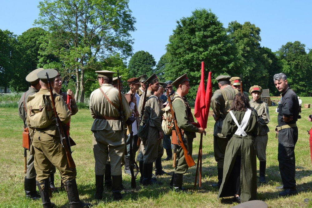 Wyczechowo. Piknik Historyczny z widowiskową inscenizacją bitwy z 1920 r.