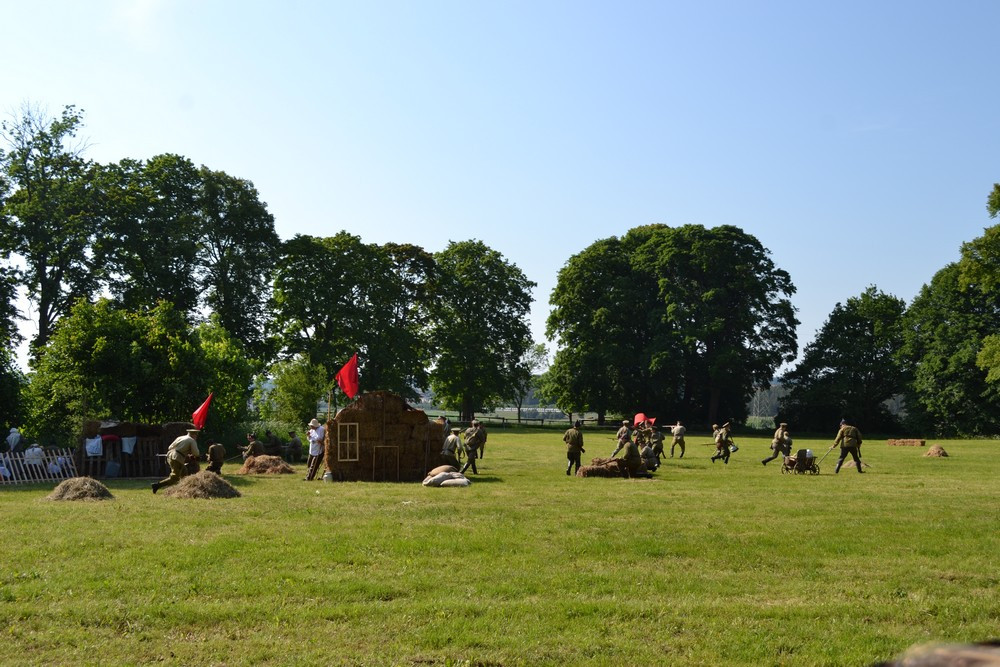 Wyczechowo. Piknik Historyczny z widowiskową inscenizacją bitwy z 1920 r.