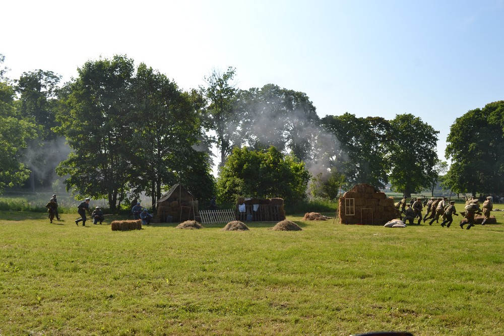 Wyczechowo. Piknik Historyczny z widowiskową inscenizacją bitwy z 1920 r.