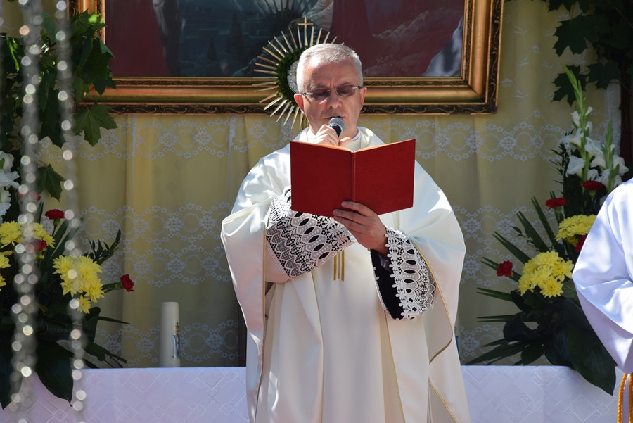 Kartuzy. Procesja Bożego Ciała przeszła ulicami miasta. Modliły się tłumy wiernych