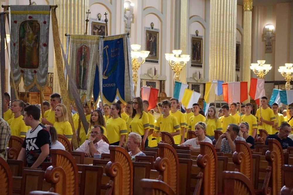 Na rowerach z Szopy do Częstochowy. Wyjątkowa wyprawa uczniów, nauczycieli i przyjaciół szkoły