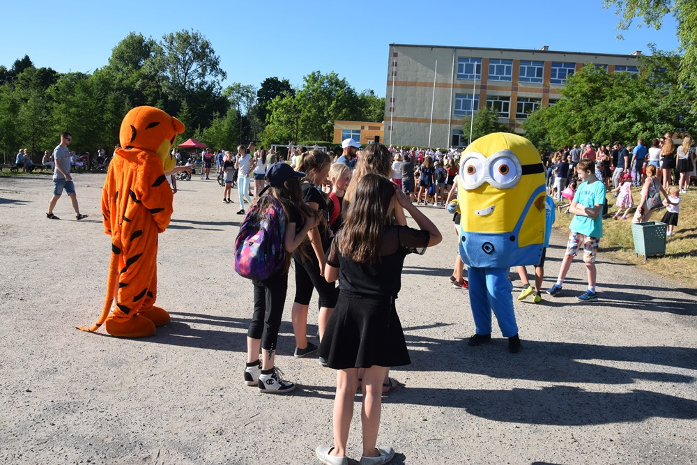Kartuzy. Społeczność SP nr 2 bawiła się na Kaszubskim Festynie