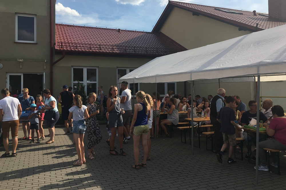 Festyn przy szkole w Puzdrowie