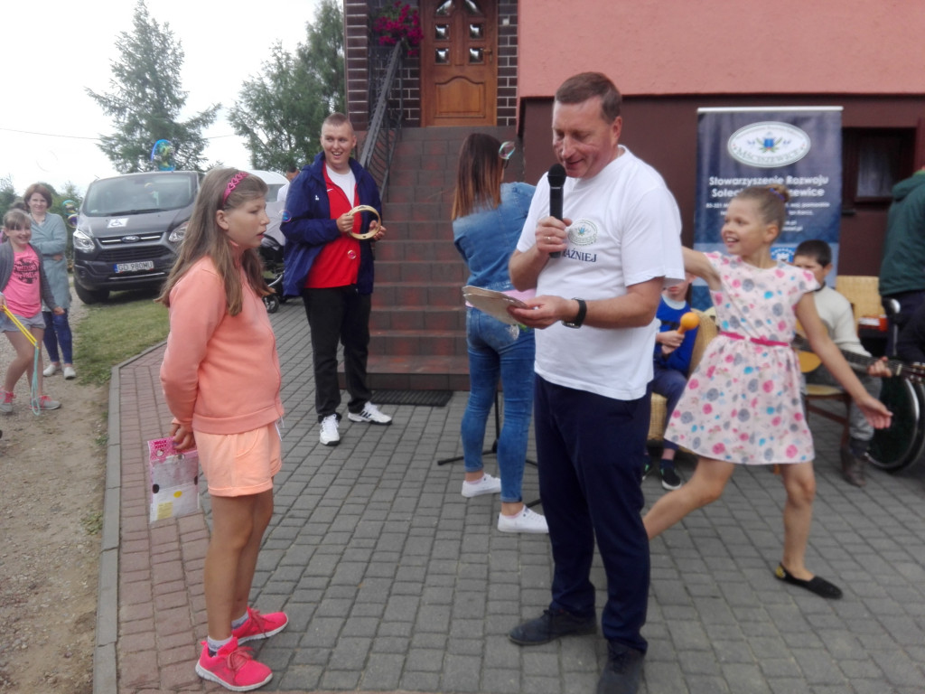 Piknik integracyjny w Mściszewicach