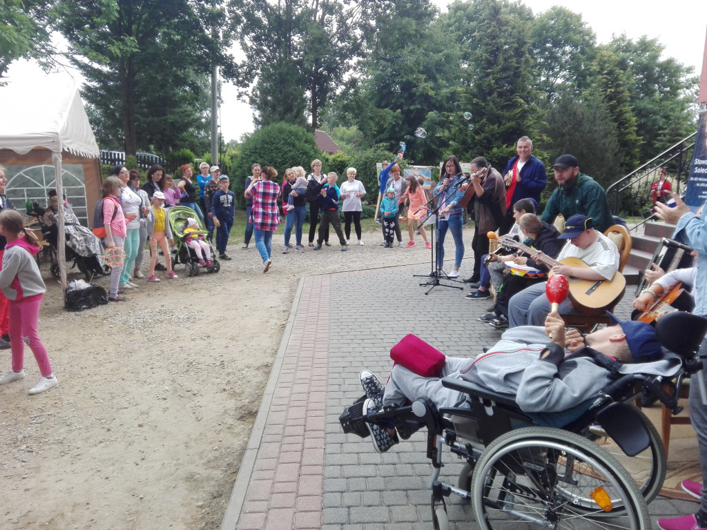 Piknik integracyjny w Mściszewicach
